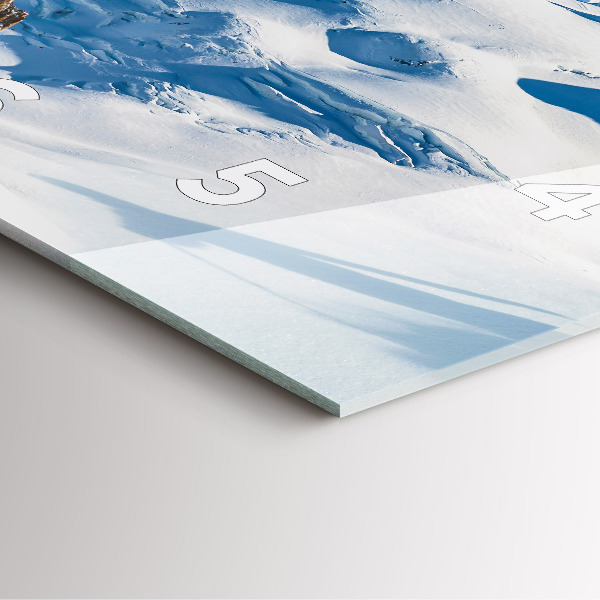 Horloge carrée en verre Skieur dans les Alpes