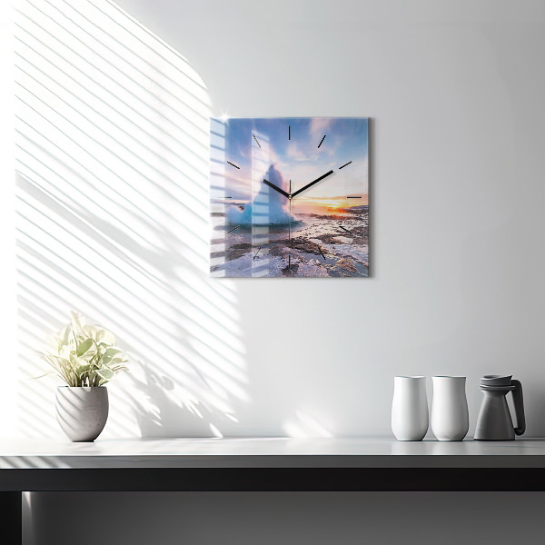 Horloge carrée en verre 'Geyser sur l''île d''Islande'