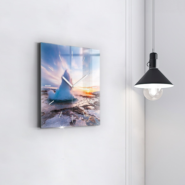 Horloge carrée en verre 'Geyser sur l''île d''Islande'