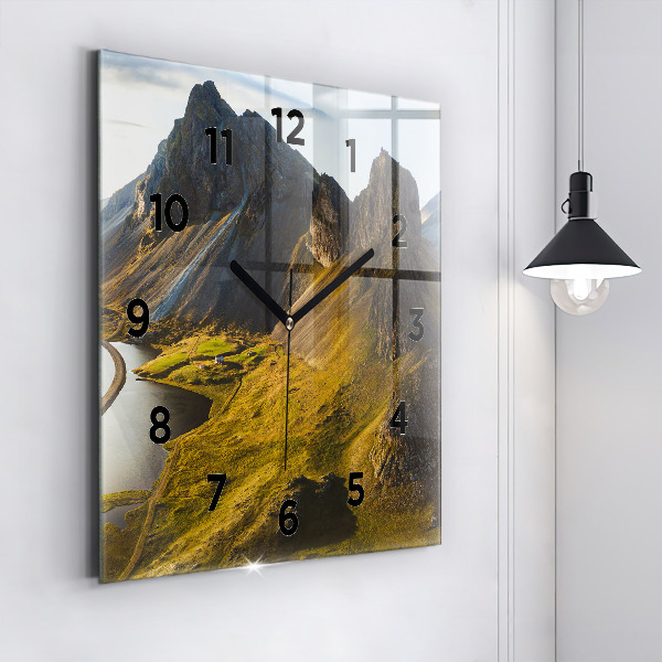 Pendule carrée en verre Route en Islande