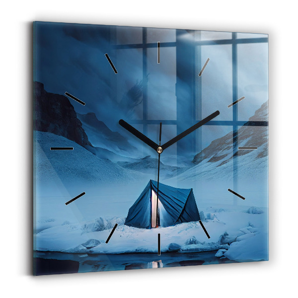 Horloge murale carrée 'Tente dans les montagnes d''Islande'