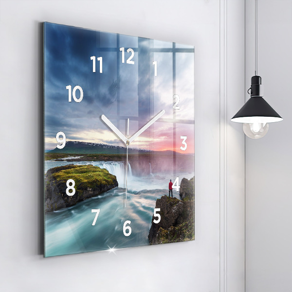 Horloge carrée en verre Paysage avec une cascade