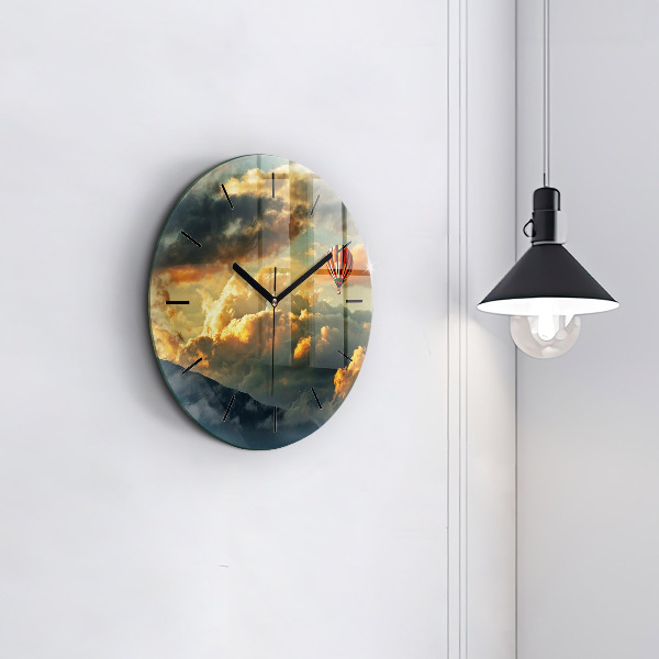 Horloge ronde Vol en montgolfière dans les nuages