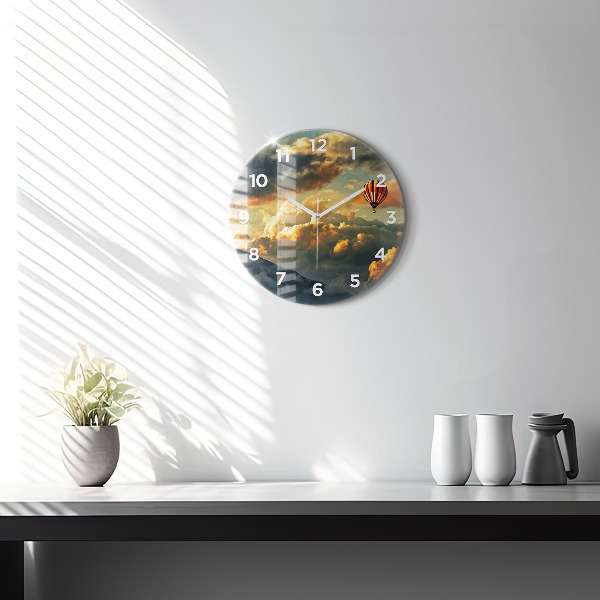 Horloge ronde Vol en montgolfière dans les nuages