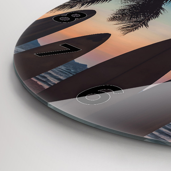 Pendule murale ronde Surfer sur la plage