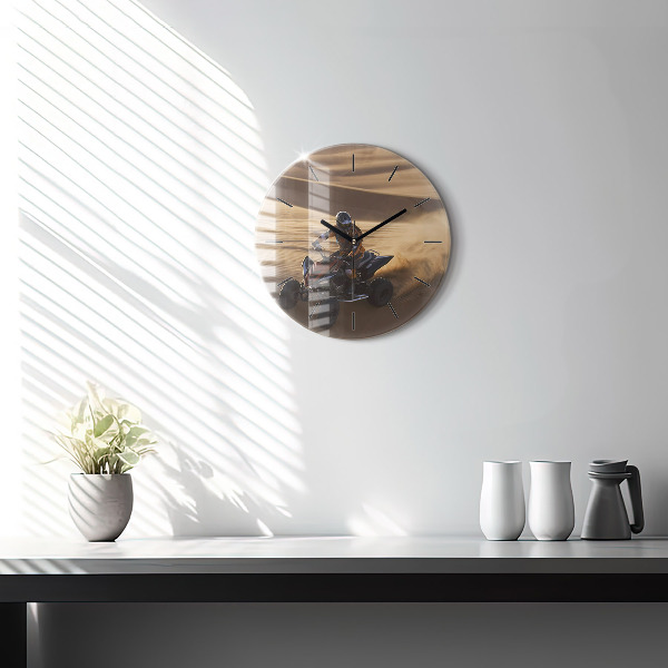 Horloge ronde Quad dans le désert