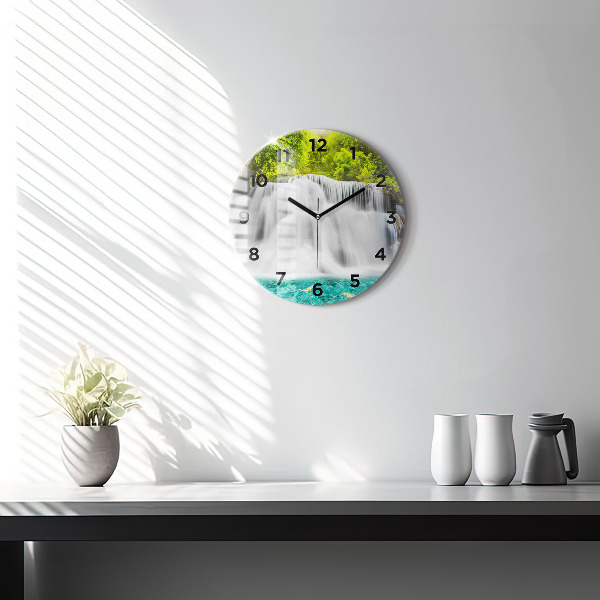 Horloge ronde Cascade en Thaïlande