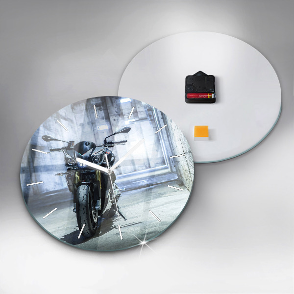 Horloge ronde Moto dans la ruelle