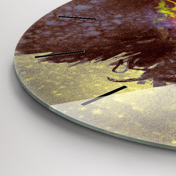 Horloge ronde Femme dans la forêt