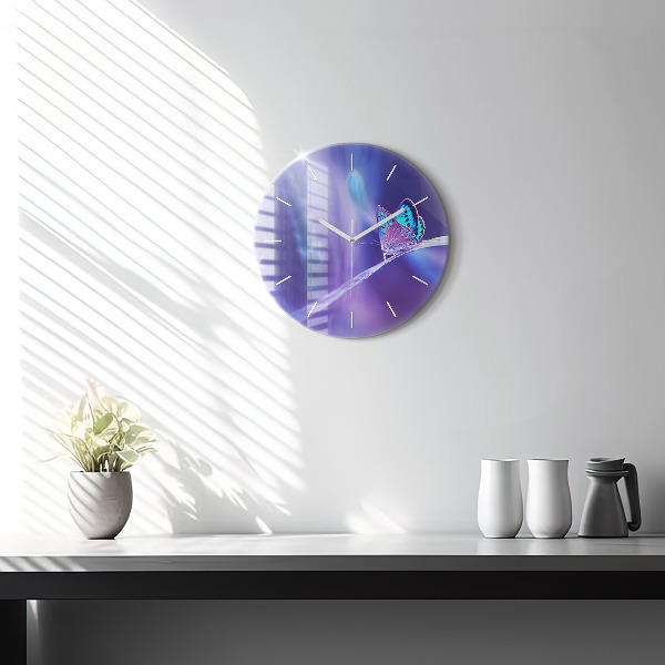 Horloge ronde 'Papillon sur l''herbe'