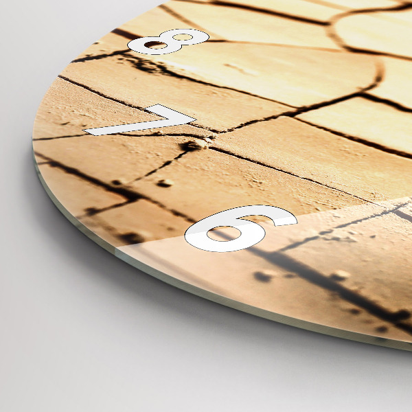 Horloge ronde Planter dans un sol sec