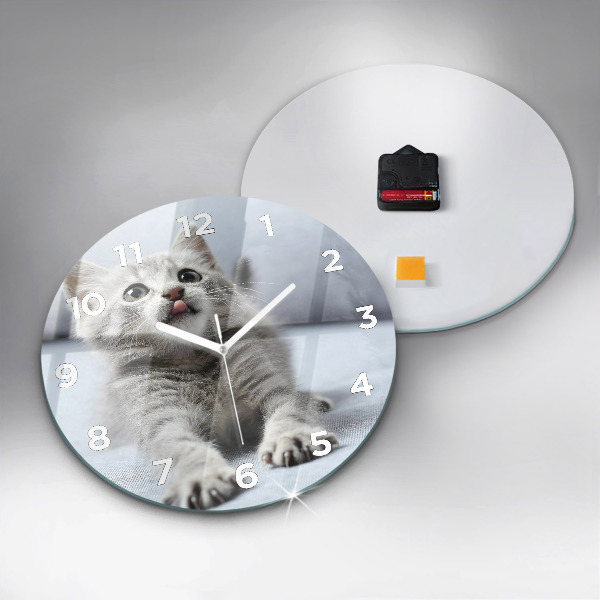 Horloge ronde Chat sur le canapé