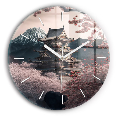 Horloge ronde Tour et fleurs en Asie