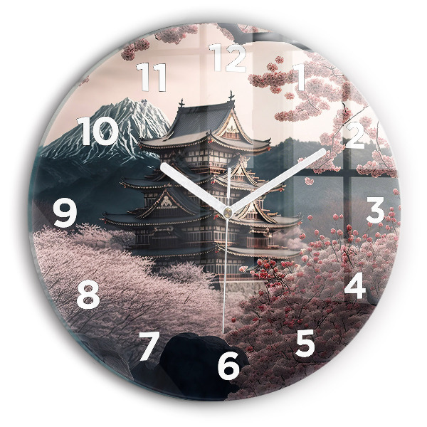 Horloge ronde Tour et fleurs en Asie