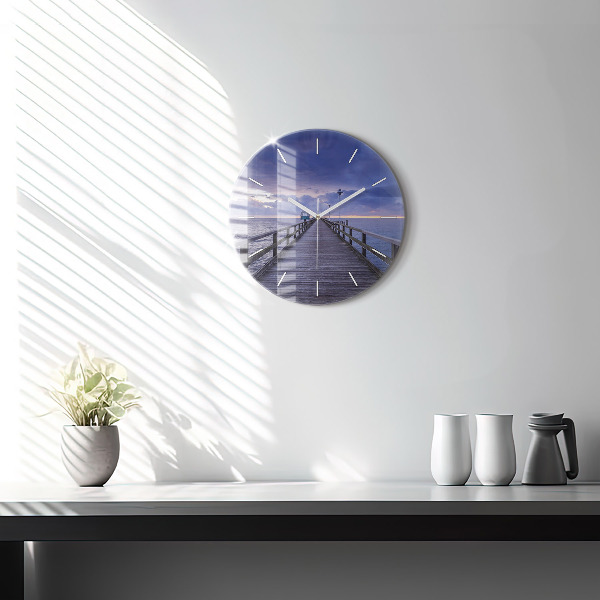Horloge ronde Jetée sur la mer Baltique