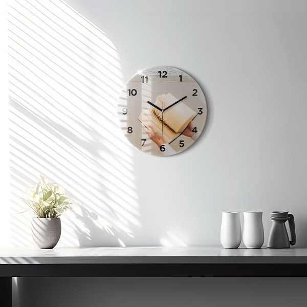 Horloge ronde Un moment avec un livre