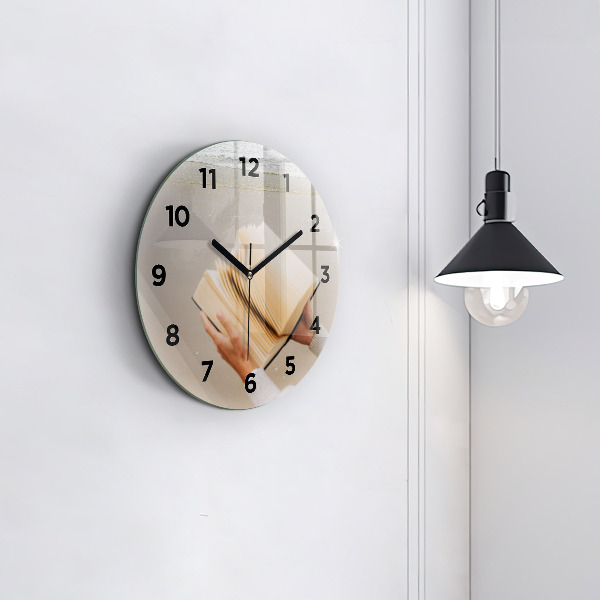Horloge ronde Un moment avec un livre