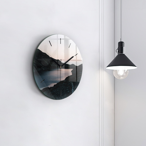 Horloge ronde Lac et montagnes