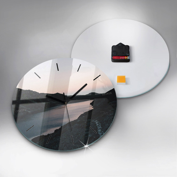 Horloge ronde Lac et montagnes