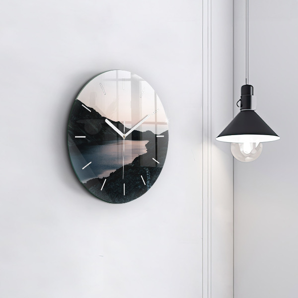 Horloge ronde Lac et montagnes