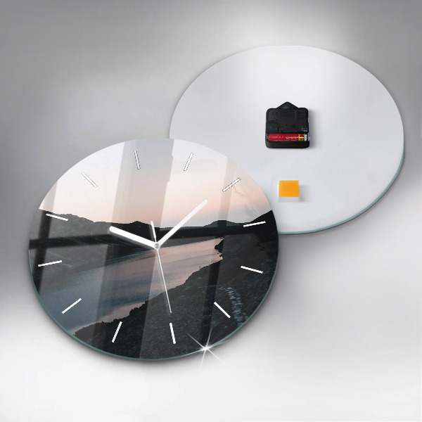 Horloge ronde Lac et montagnes