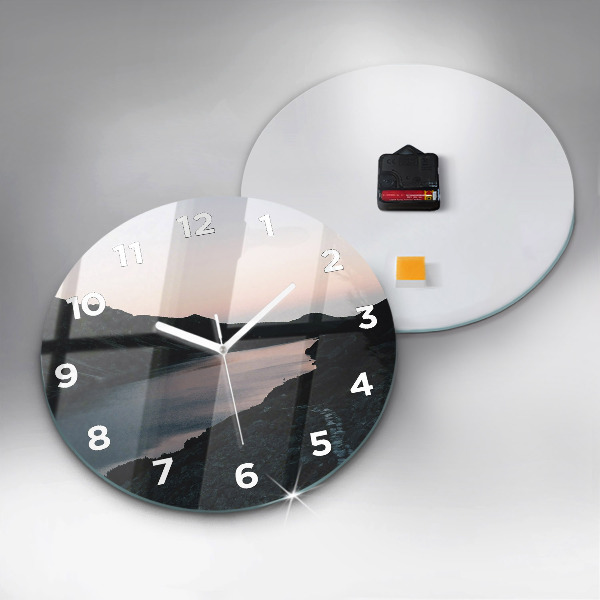 Horloge ronde Lac et montagnes