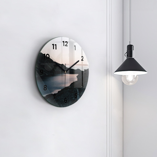 Horloge ronde Lac et montagnes