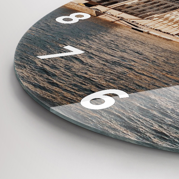 Horloge ronde Parlement à Budapest