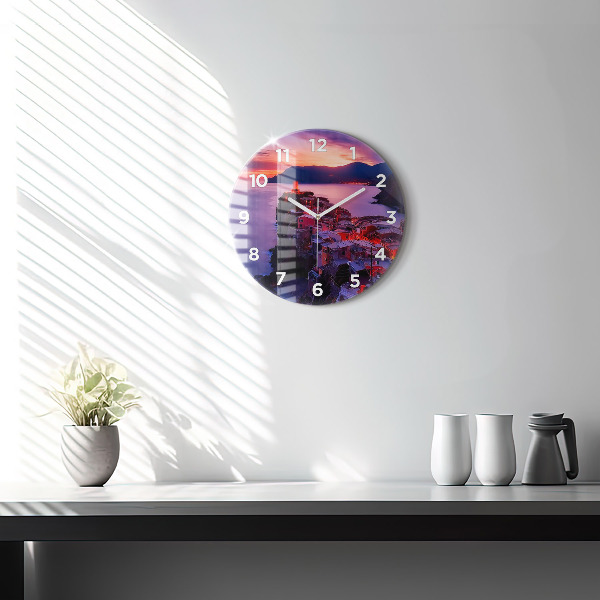 Horloge ronde Maisons près du lac