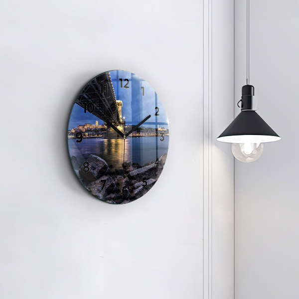 Horloge ronde Rivage rocheux sous le pont