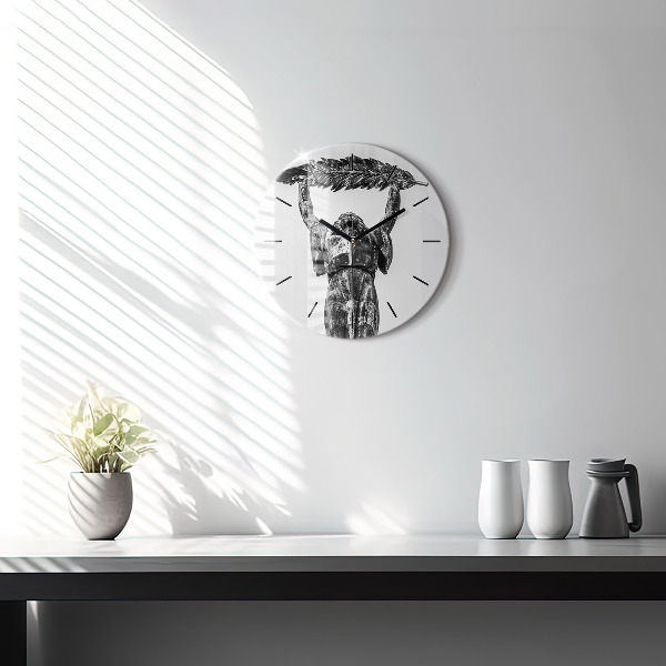 Horloge ronde Statue de la Liberté à Budapest