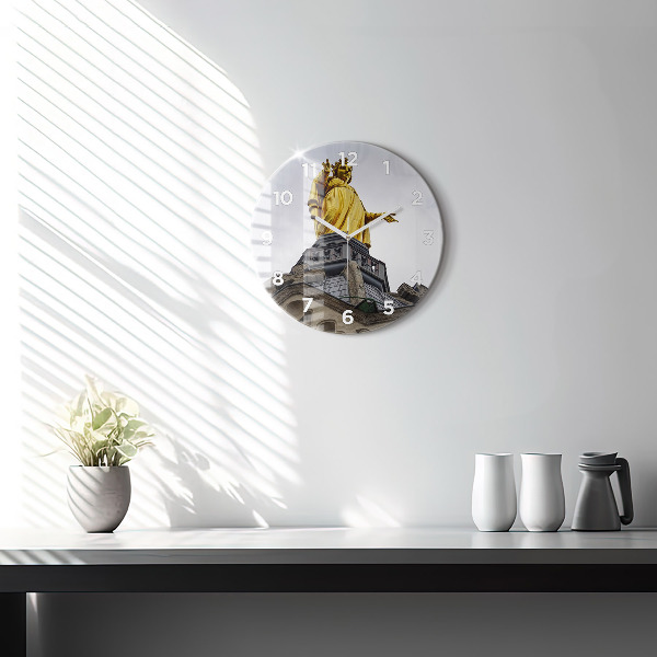 Horloge ronde Statue de la Vierge Marie à Lyon