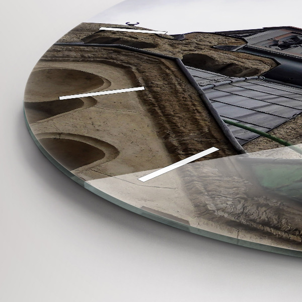 Horloge ronde Statue de la Vierge Marie à Lyon