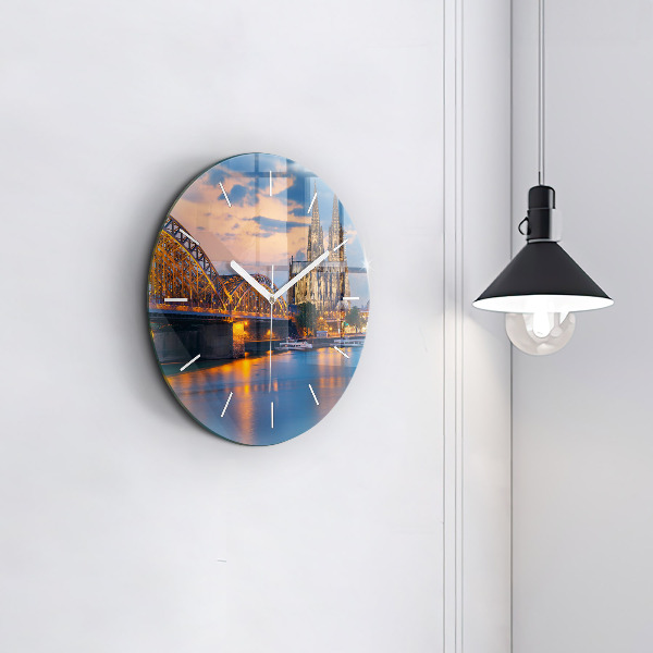 Horloge ronde Vue de la mairie