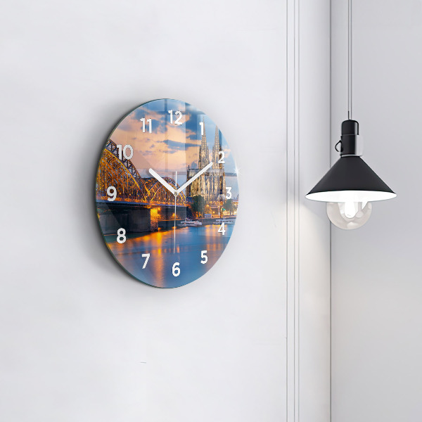 Horloge ronde Vue de la mairie