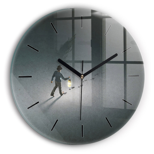 Pendule murale ronde 'Vagabond dans l''obscurité'
