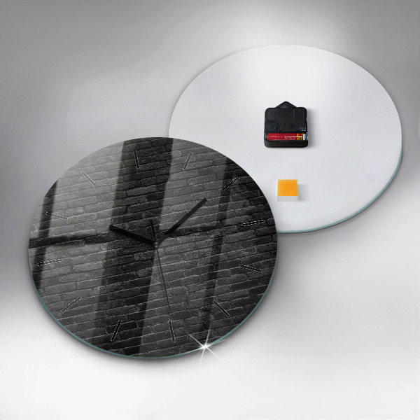 Horloge ronde Mur de briques sombres