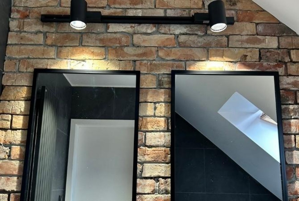 deux miroirs pour la salle de bain